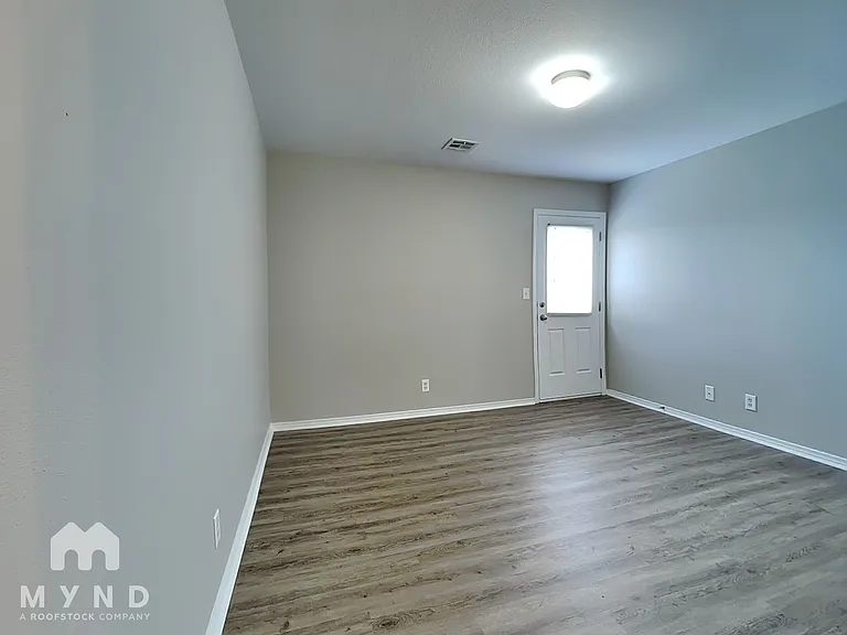 3401 E Gillette St #3401 — Photo 8