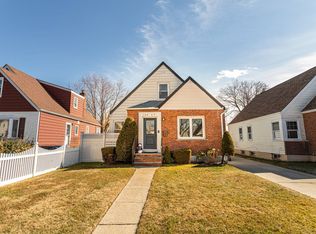 12047 223rd St, Cambria Heights, NY 11411
