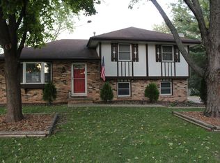 225 Jordan Dr, West Des Moines, IA 50265