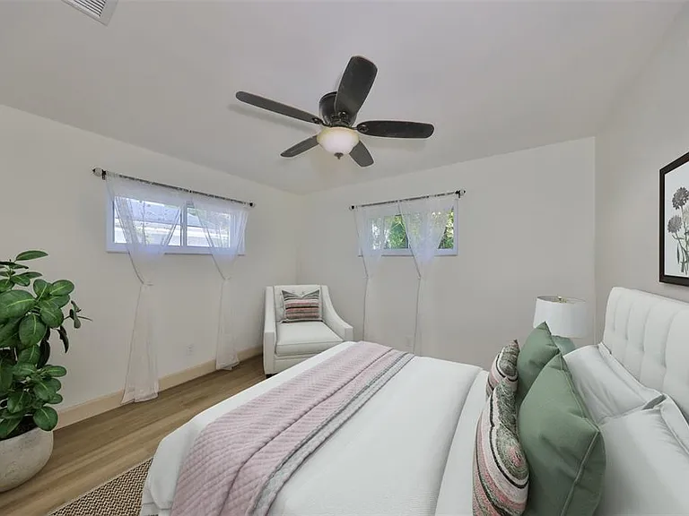 1727 New Hampshire Ave NE — Photo 19