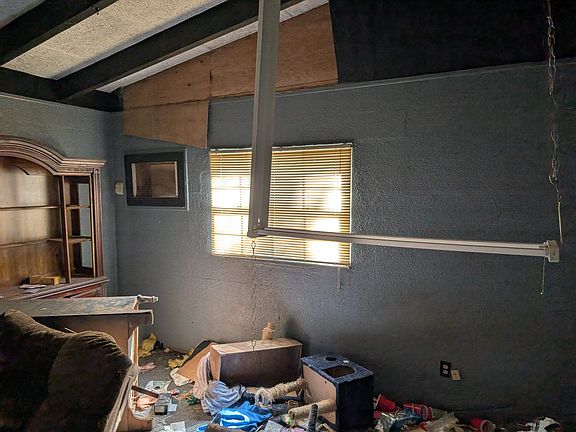 3rd image of 2905 Henry Gibson Rd