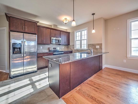 4th image of 58 Clifton Pl #2