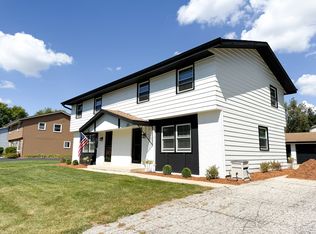 S70W14826 Cornell Cir, Muskego, WI 53150