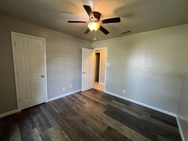 3607 Crescent Dr — Photo 27