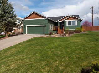 2254 SW 37th St, Redmond, OR 97756