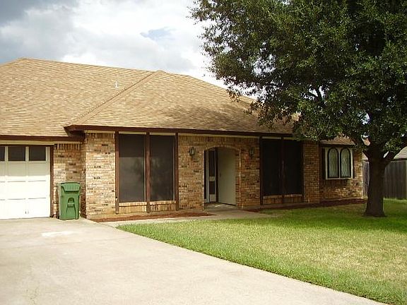 3rd image of 4303 Oak Branch Ct