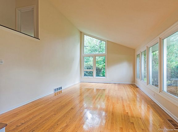 4th image of 1785 Southland Ave