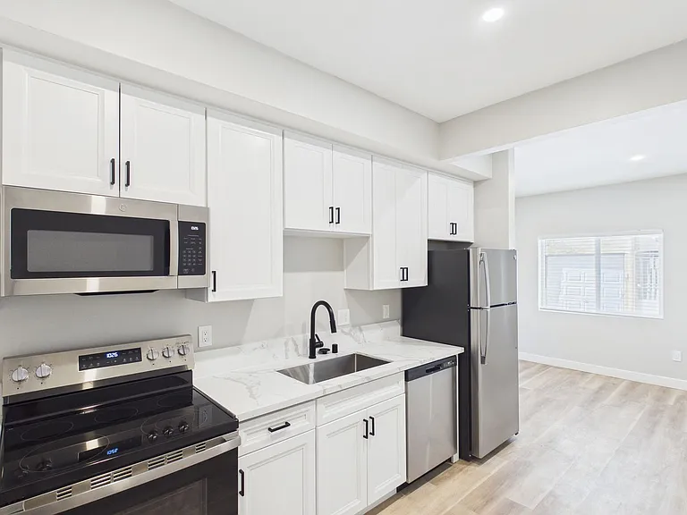 NNP - 3752 Nile Street — Photo 31
