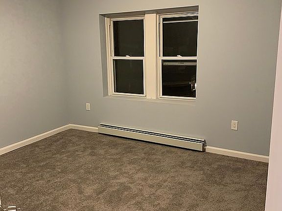 4th image of 1700 W 3rd St