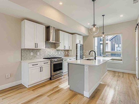 2nd image of 3580 Uinta St #17