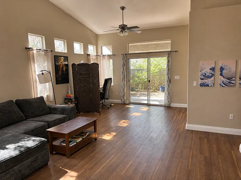 9753 Arrowcrest Ave — Photo 14