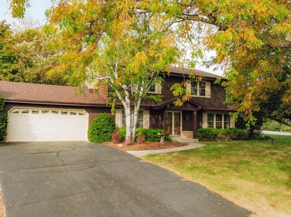 W323S1645 Moraine View DRIVE, Delafield, WI 53018