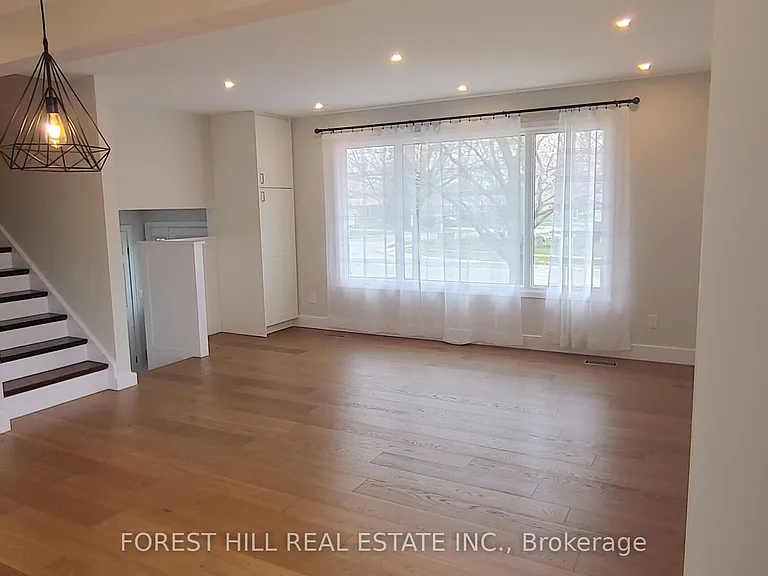 3 Shakespeare Dr — Photo 5