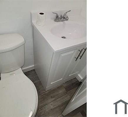 2nd image of 1927 W Florence Ave APT 12