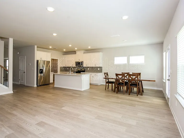 177 Water Oak Way — Photo 7