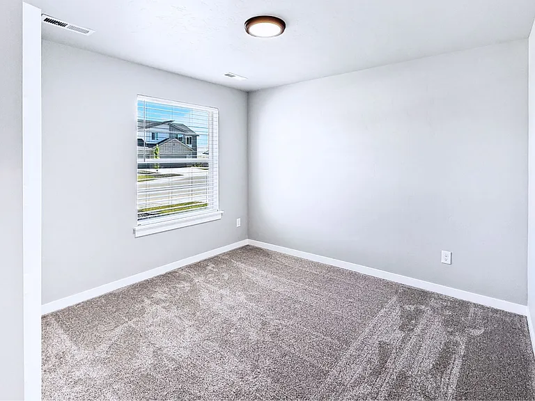 10546 W Teratai St — Photo 12