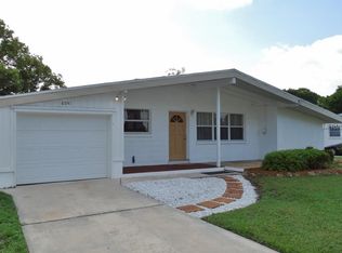 6041 Carlton Ave, Sarasota, FL 34231