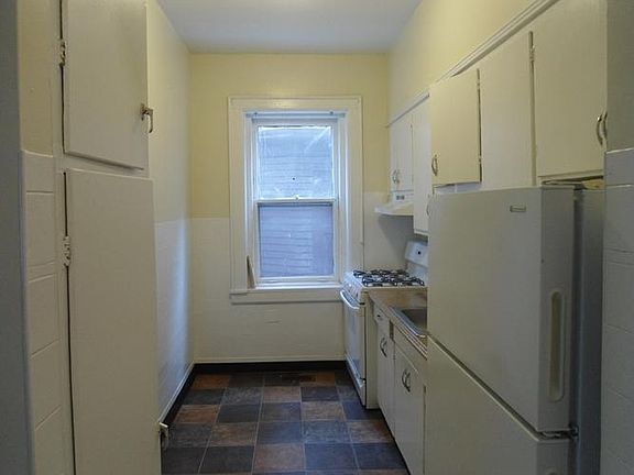 4th image of 547 Linwood Ave