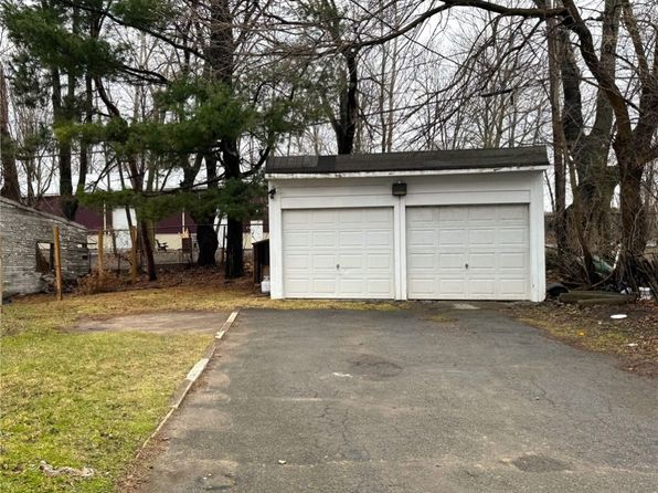 538 Hollenbeck St, Rochester, NY 14621