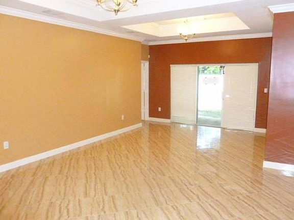 INTERIOR LIVING SPACE