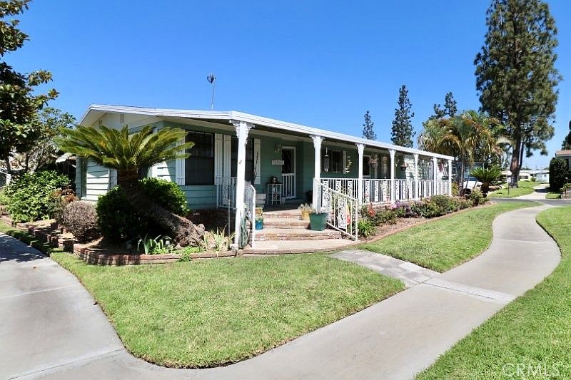 1st image of 14024 Lake Side Dr #113