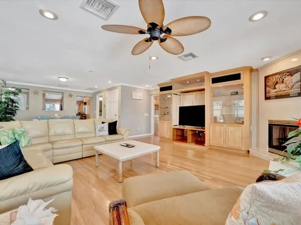 72 Gulf Blvd, Indian Rocks Beach, FL