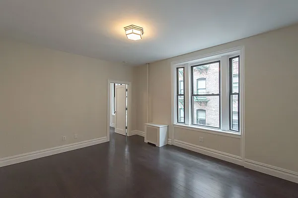 Rented by Compass | media 22