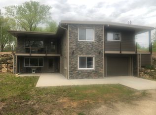 S30W37372 School Section Lake Rd, Dousman, WI 53118