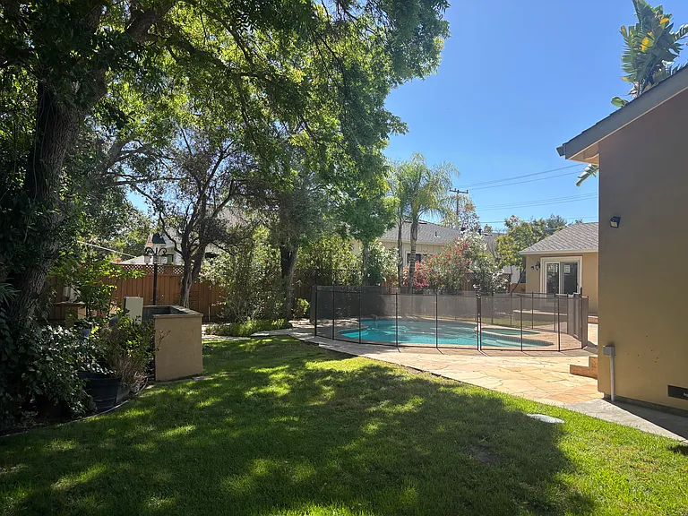 18803 Devon Ave — Photo 15