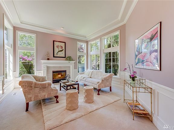 5th image of 23910 SE 8th Pl