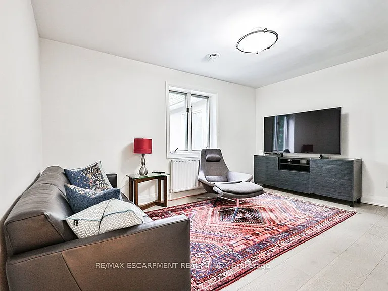 1430 Hurontario St #A — Photo 21