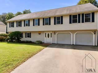16 Avery Path, Newton, MA 02459
