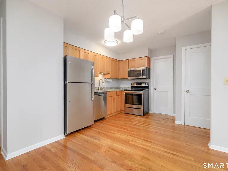 155 Short Beach Rd #201 — Photo 9