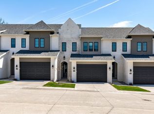 14143 Wilden Dr, Urbandale, IA 50323