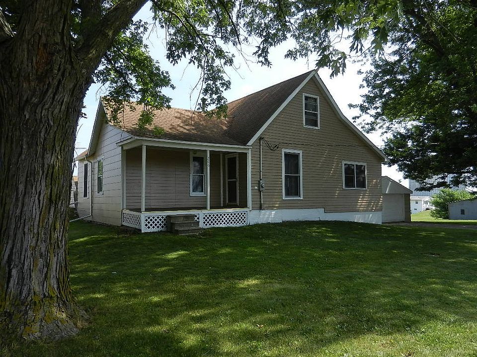 1st image of 206 Lincoln St