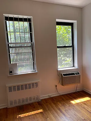 Rented by Eric Goodman Realty Corp | media 9