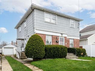 109 Morningside Dr, Westbury, NY 11590
