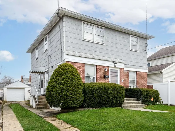 109 Morningside Drive, Westbury, NY 11590