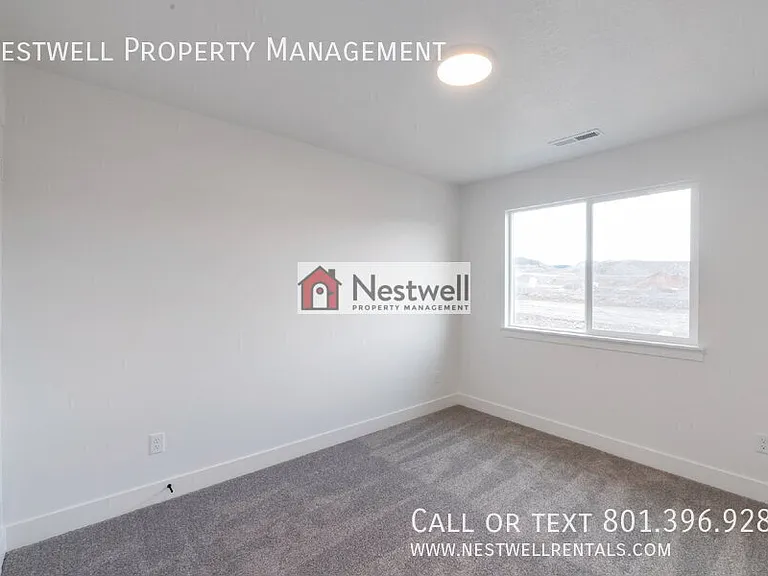 883 N Portman Way — Photo 10