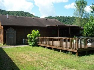 132 Craig Ave, Garrison, KY 41141