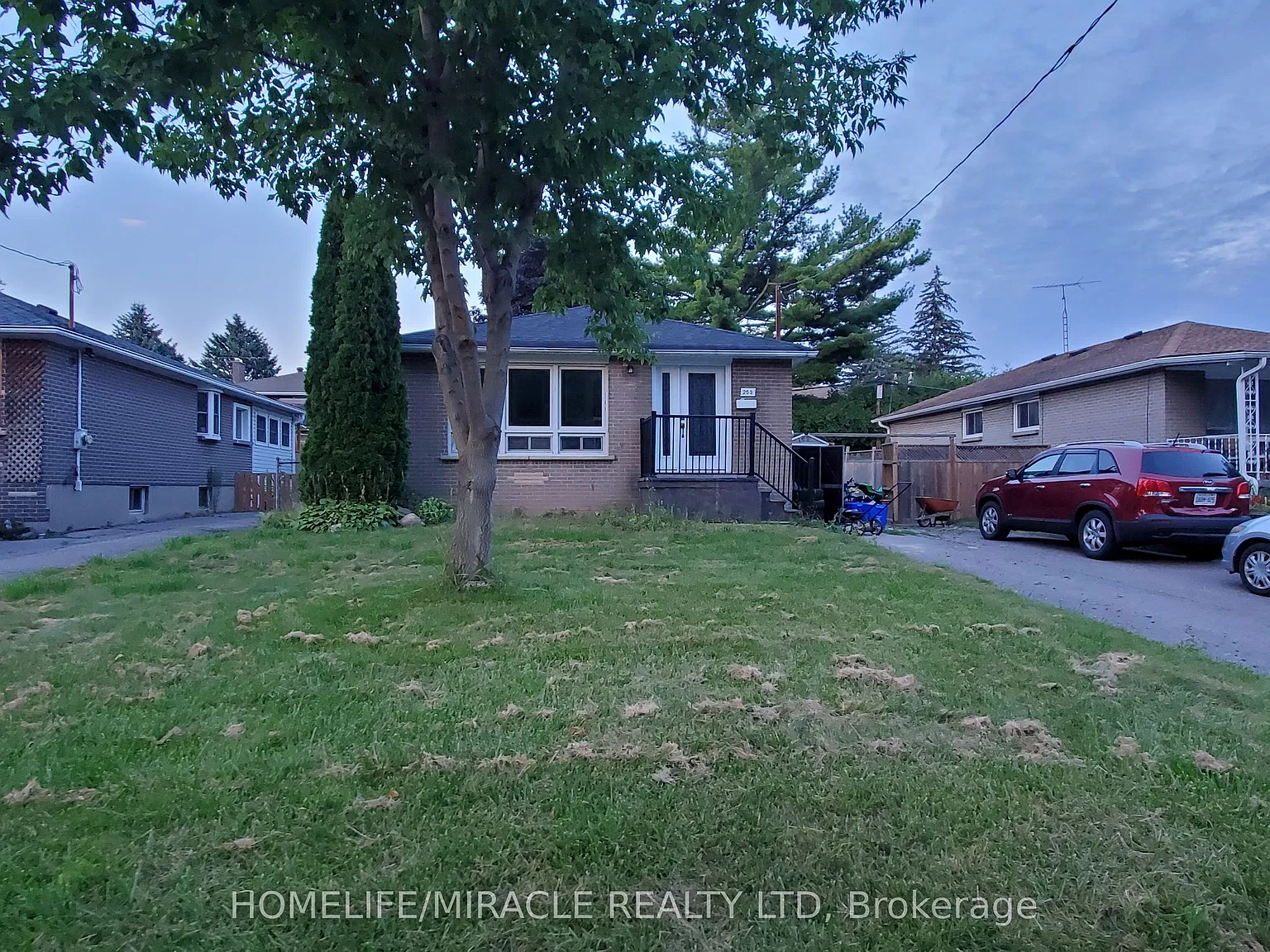 3 bed, $2,499 — Photo 1