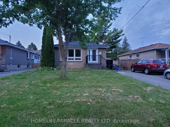 253 Wilson Rd N, Oshawa, ON L1G 6E3