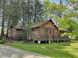295 N Lake Rd, Brackney, PA 18812