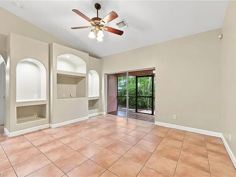 4438 Pine Lake Rd — Photo 5