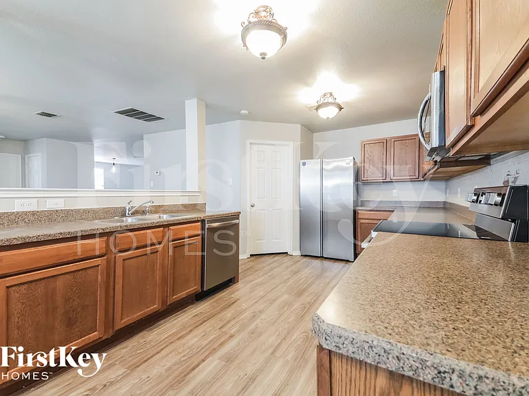 11036 Rankin Dr — Photo 9