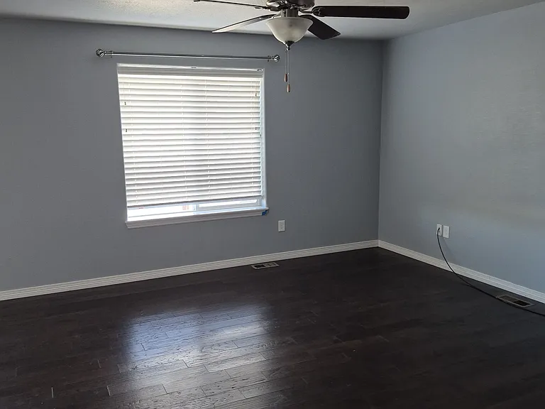 6941 Winnicut Dr — Photo 3