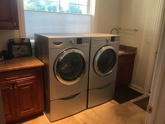 Laundry Room Off Kitchen