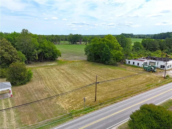51 Colonial Trl E, Surry, VA 23883