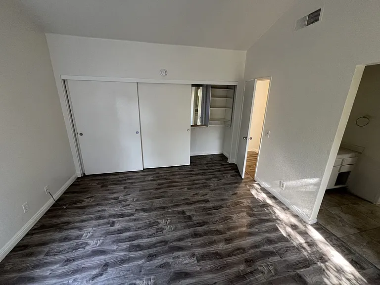 1772 Corta Cresta — Photo 32