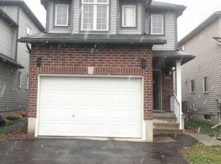 229 Featherstone Cres, Kitchener, ON N2R 1Z3